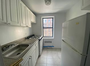 150 E 18th St APT 4E, Brooklyn, NY 11226