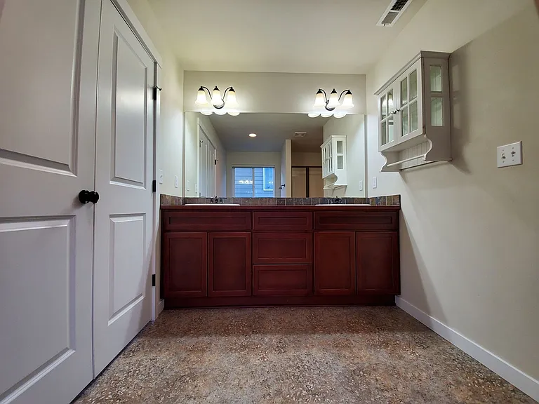 2518 193rd St SW — Photo 22