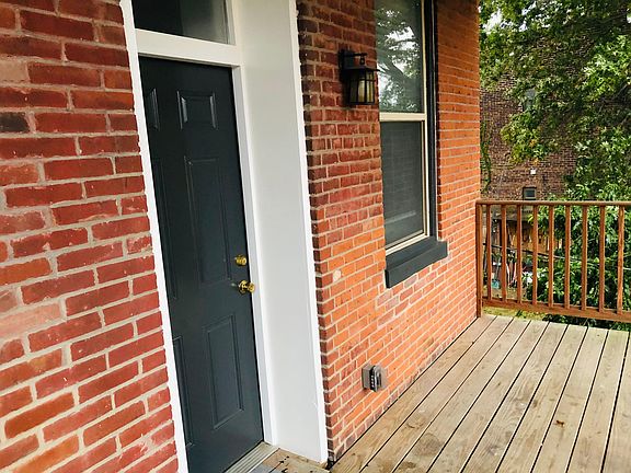 3rd image of 3301 Salena St APT 2
