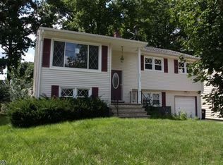 2432 Poplar St, Union, NJ 07083