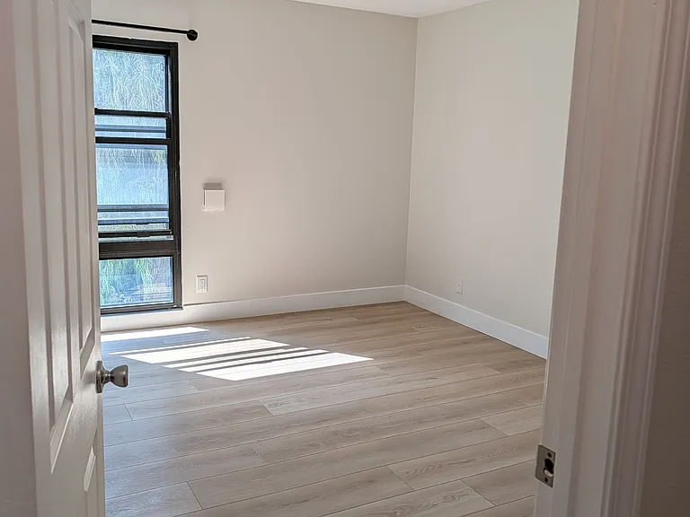 7777 W 91st St #E — Photo 13