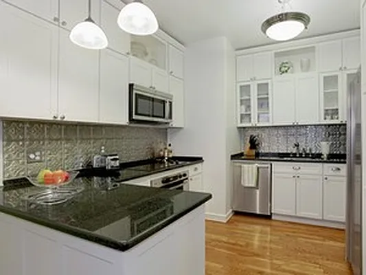 Sold by Corcoran | media 14