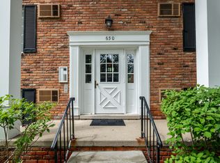 Hartford Place Apartments, Birmingham, MI 48009
