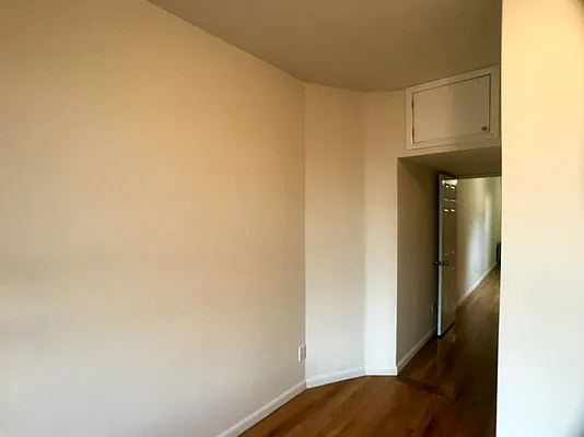 Rented by Bohemia Realty Group | media 7