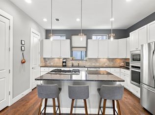 1114 S Adams St, Fort Worth, TX 76104