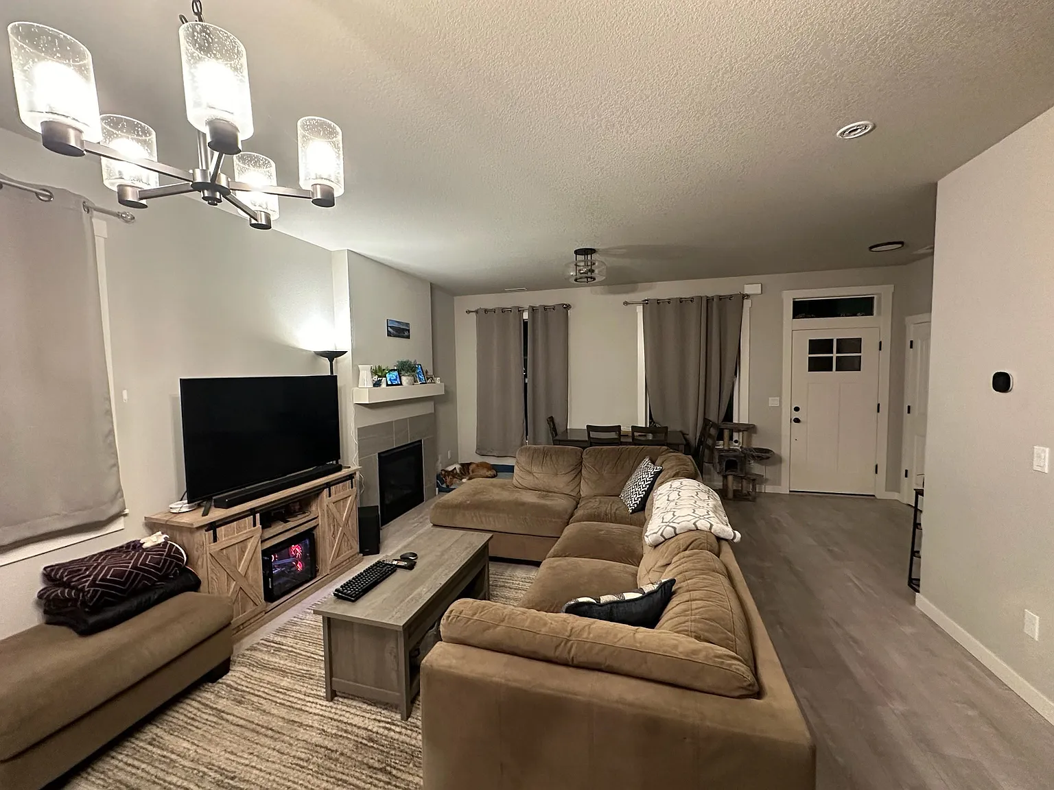 3 bed, 2.5 bath, 1788 sqft, $3,100 — Photo 4