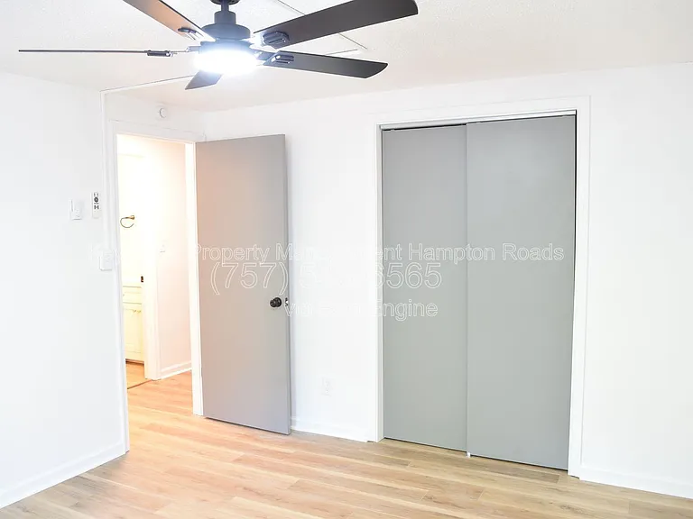6249 Alexander St #E — Photo 11
