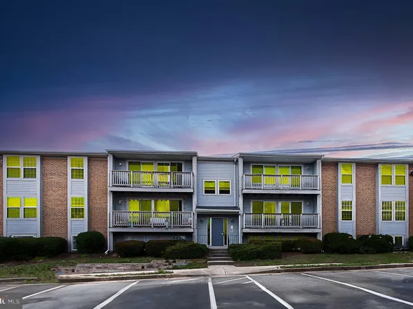 17050 Capri Ln APT 104, Dumfries, VA 22026