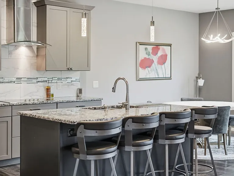 8920 Shadow Creek Ln — Photo 13