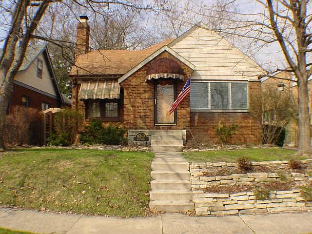 1st image of 6240 N Haverford Ave