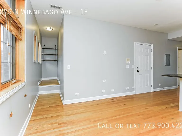 1875 N Winnebago Ave #1E — Photo 2