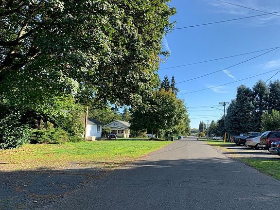 5th image of 2050 3rd St