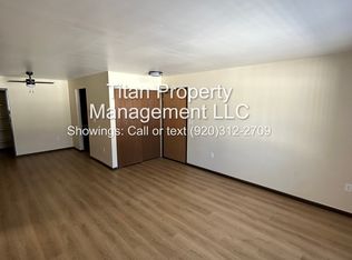 200 E Morning Glory Dr #102, Clintonville, WI 54929