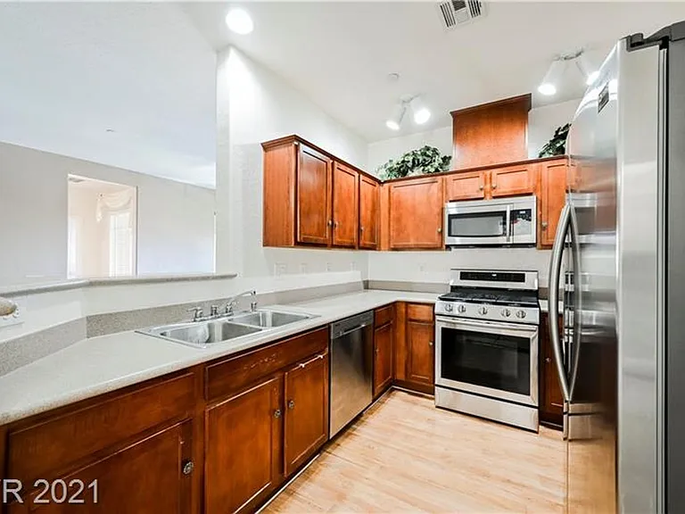 6868 Sky Pointe Dr #2051 — Photo 14