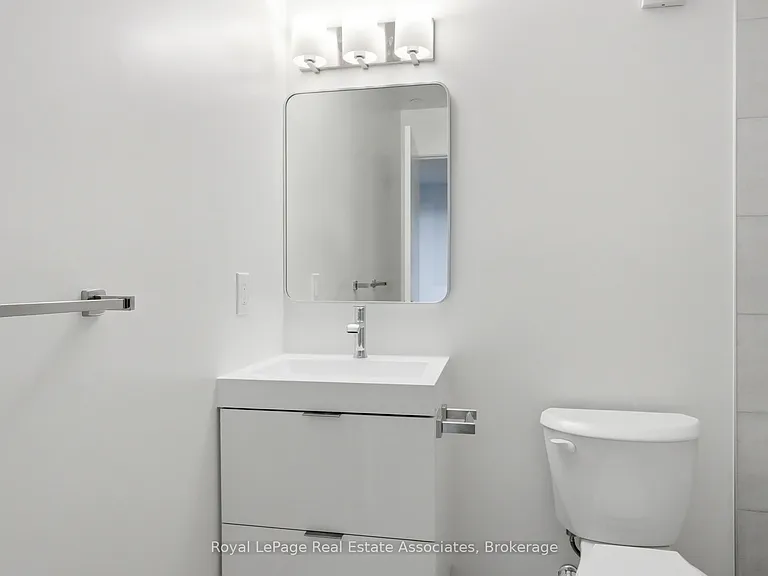 33 Erie Ave #1704 — Photo 21