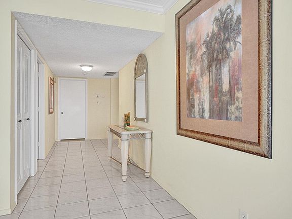 5th image of 2200 S Ocean Ln APT 1401