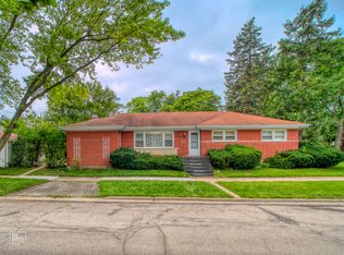 5501 Keeney St, Morton Grove, IL 60053