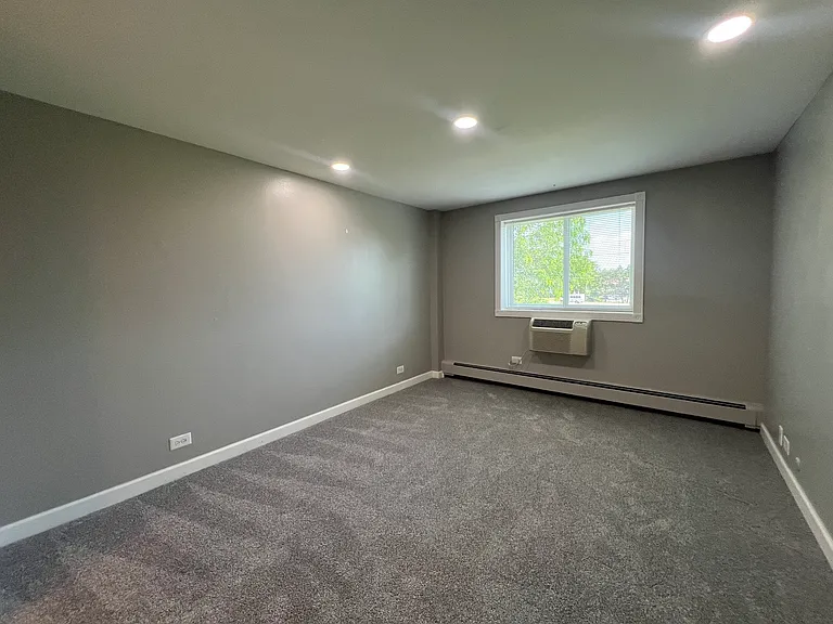 1880 Bonnie Ln #302 — Photo 14