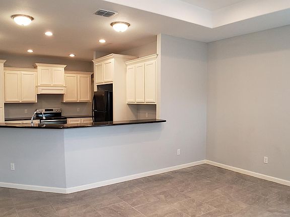 5th image of 6402 Williams Dr #B