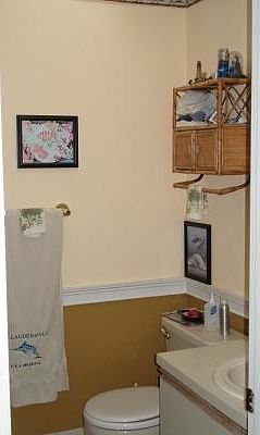 1st image of 1415 Miami Rd APT B