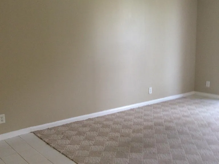 470 Executive Center Dr #2K — Photo 8