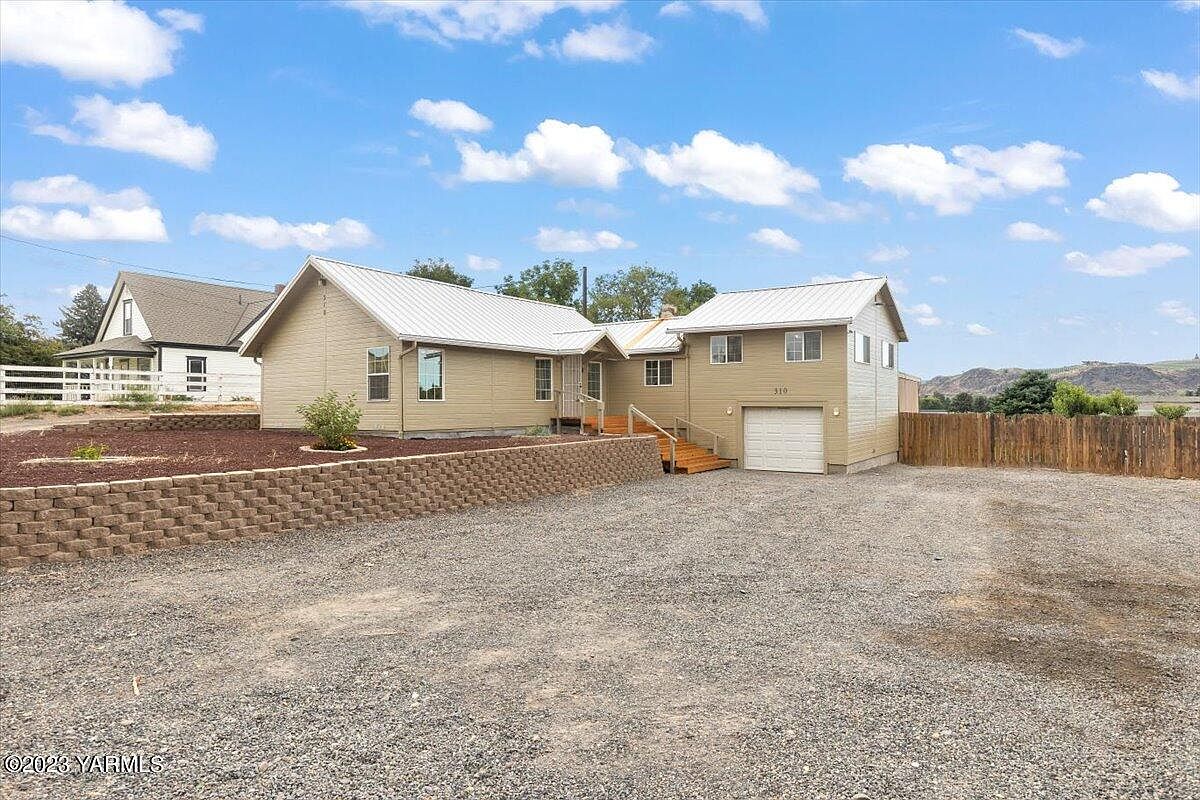 310 Galloway Dr, Yakima, WA 98908 MLS 231981 Zillow
