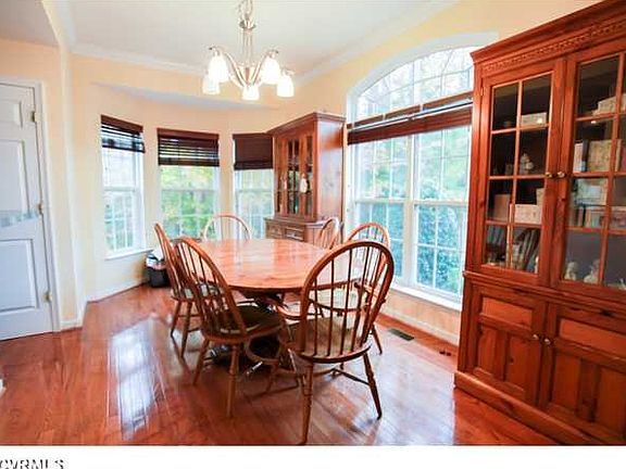 3rd image of 11467 Abbots Cross Ln