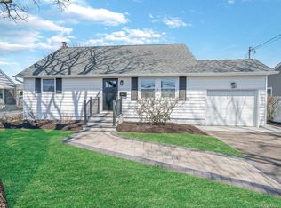 207 N Nassau Avenue, Massapequa, NY