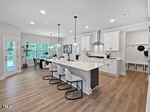 5th image of 124 Bluestone Dr