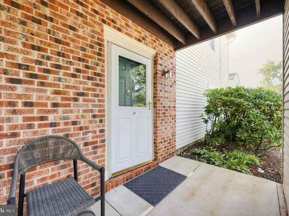 63 Center Ln, Mount Laurel, NJ 08054