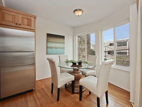 4th image of 119 Corwin St