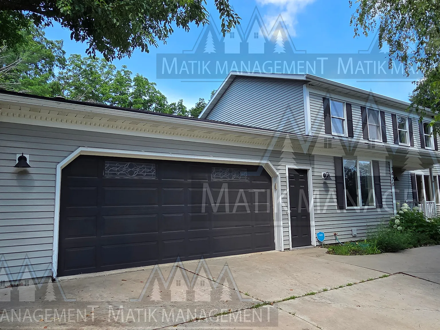 4 bed, 3638 sqft, $3,095 — Photo 3