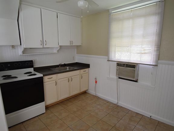 5th image of 1239 Oakhill St