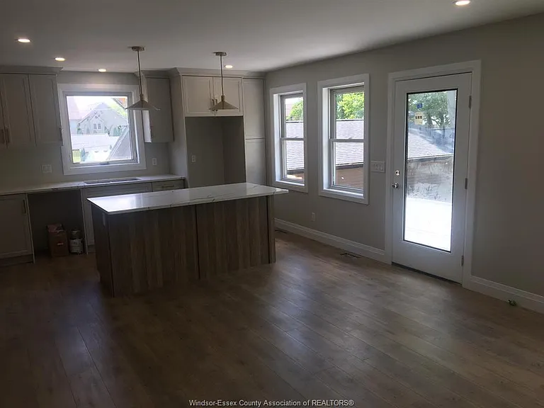 2496 Front Rd — Photo 16