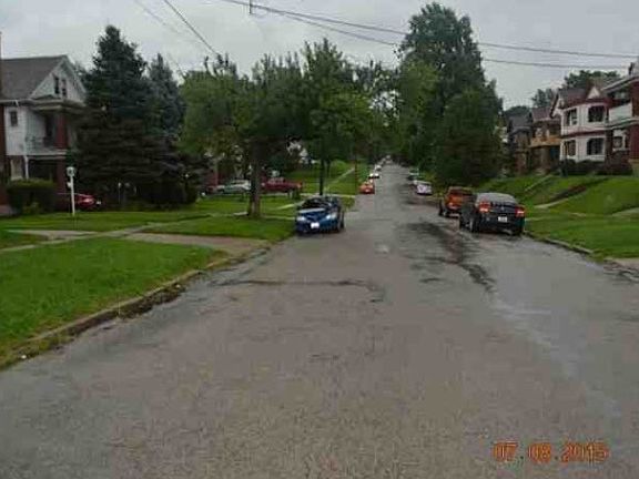 5th image of 2109 Cathedral Ave
