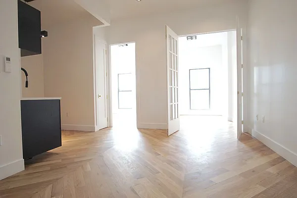 Rented by Lofts and Flats LLC | media 39