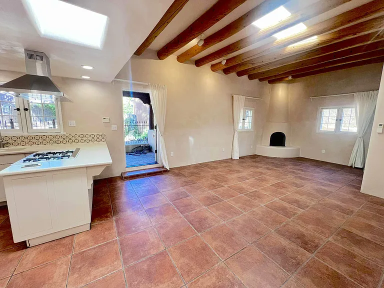 357 Hillside Ave #B — Photo 6
