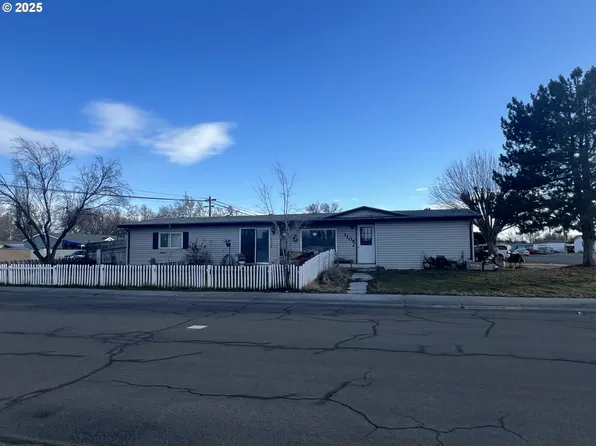 1105 W Sunland Ave, Hermiston, OR 97838