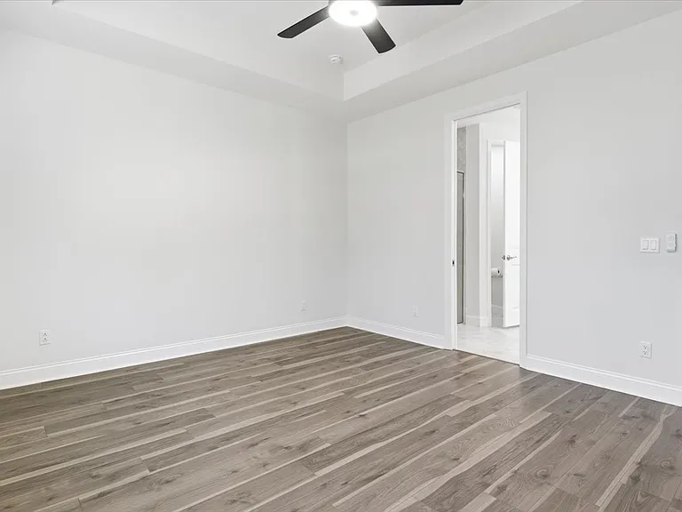 155 Weekend Ave — Photo 14