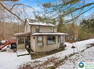 1825 Moselem Springs Rd, Hamburg, PA 19526