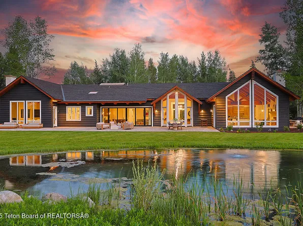 6625 N Upper Cascade Dr, Jackson, WY 83001