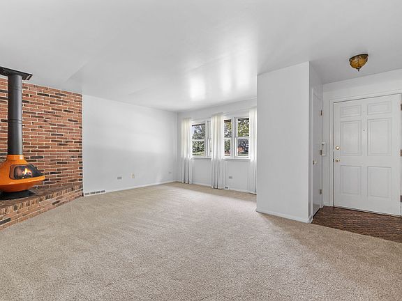 3rd image of 2604 Glenwood Ave