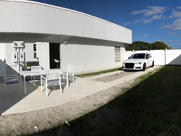 1311 NW 17th Ave #B — Photo 13