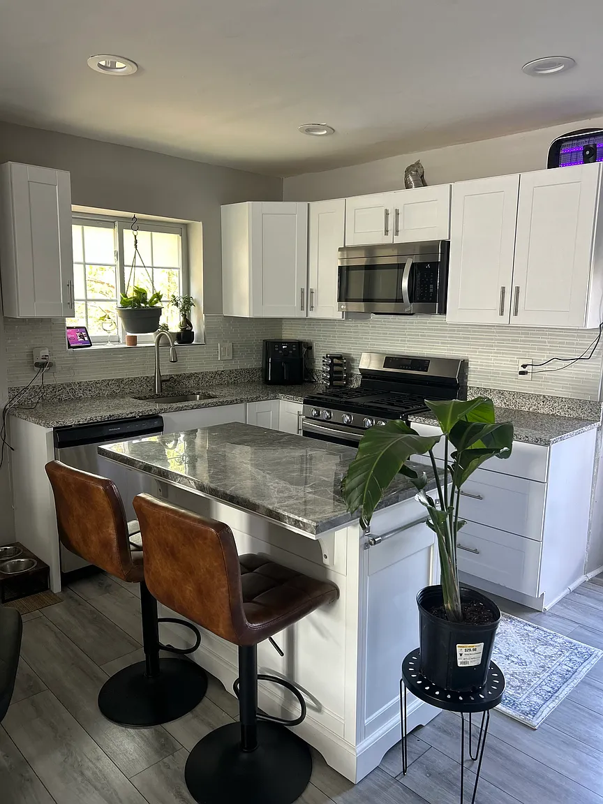 554 Foxhall Pl SE photo 1