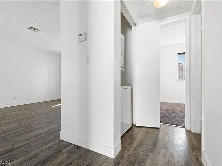 3649 Van Dyke Ave #C — Photo 20