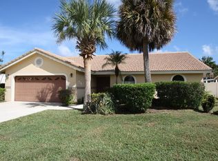 8050 W Country Club Blvd, Boca Raton, FL 33487