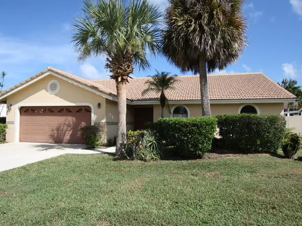 8050 W Country Club Blvd, Boca Raton, FL 33487