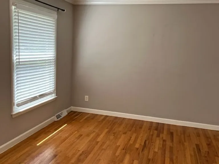 1502 Lafayette Ct — Photo 4
