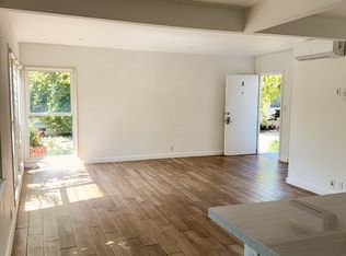 409 San Vicente Blvd #A, Santa Monica, CA 90402