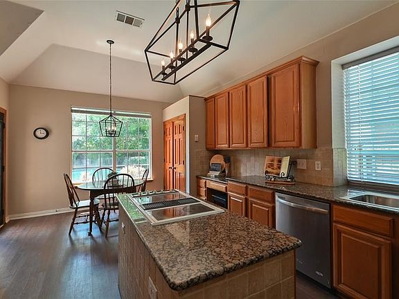 5th image of 8505 Kendall Dr
